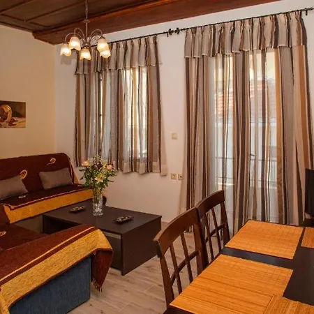 Argyro House Ii Apartment *